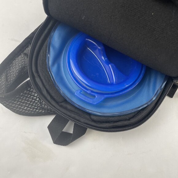 Camelbak Rogue Hydration Backpack Lightweight Ripstop Canvas Yellow Black - Picture 12 of 12